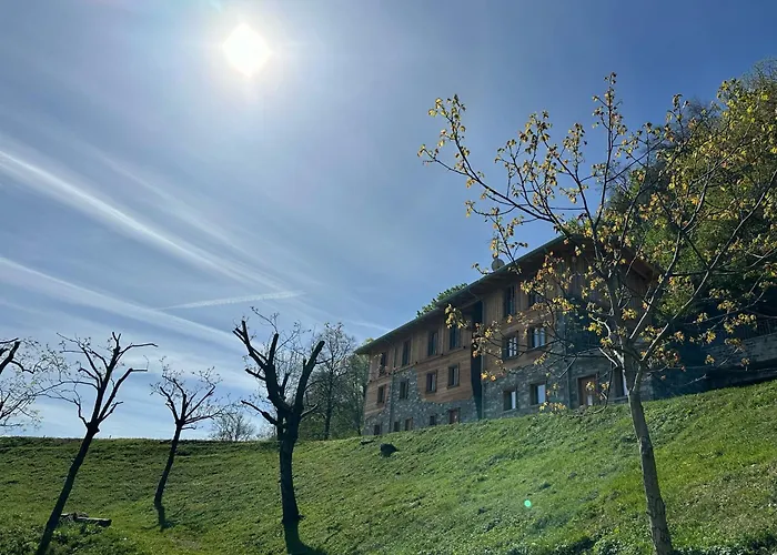 - Treeb Tivano Daire Bellagio